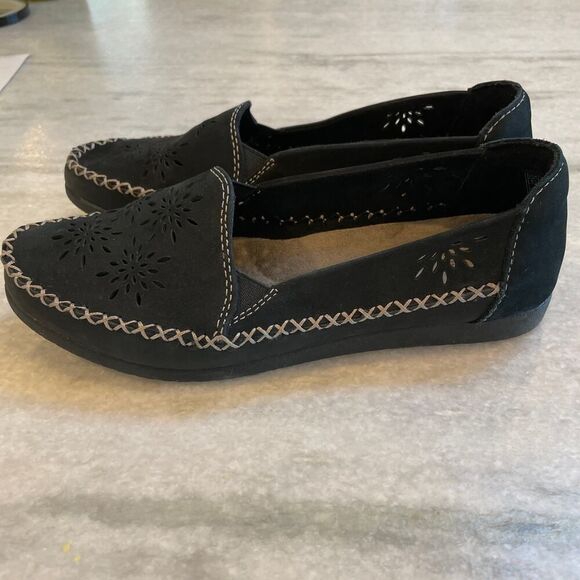 Women's Earth Origins Loralei Perforated Loafer, Black, Size 6.5 - Picture 4 of 10